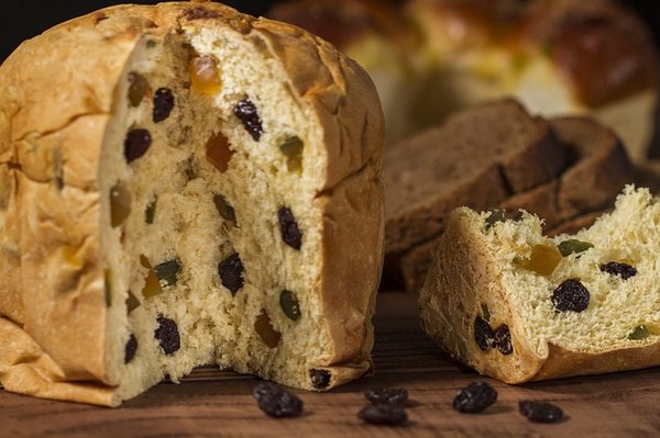 Panettone: a king of the Christmas feast