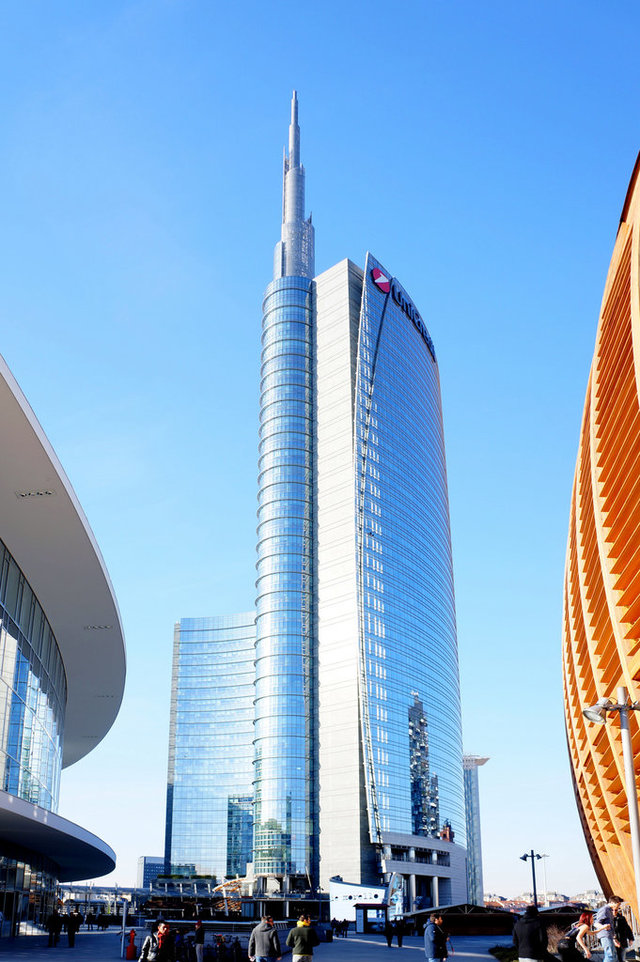 Daytime, Building, Details, Casino, Sports & Activities, Nighttime, Garden, Summer, Television, Surroundings, Boat, Balcony, People, View, Fountain, Snow & Ski Sports, Terrace, Entrance, Autumn, Internet Area