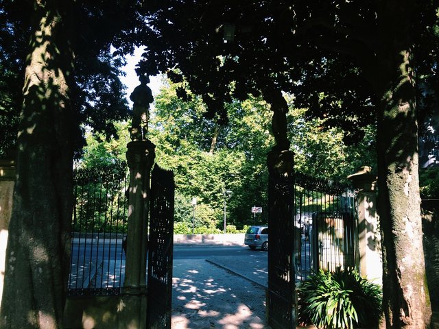 Garden, Entrance, Surroundings, Summer, Terrace, Kids Area, View, Stairs, Communal Areas, Wedding, Animals, Restaurant, Spring, Building, Reception, Yoga, Fountain, Golf Course, Autumn, Hallway