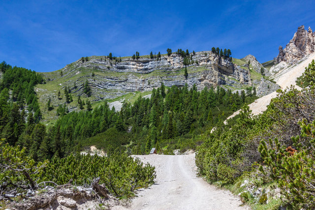 Summer, Spring, Surroundings, Snow & Ski Sports, View, Autumn, Garden, Terrace, Sports & Activities, Winter, Entrance, Daytime, Building, Golf Course, Bicycling, Kids Area, Boat, Stairs, Television, Details