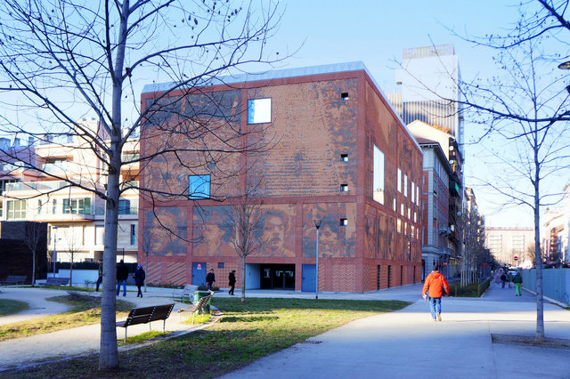 Autumn, Building, Kids Area, Terrace, Winter, Surroundings, Entrance, Summer, Garden, Sports & Activities, View, Tennis Court, Nighttime, Snow & Ski Sports, Spring, Communal Areas, Daytime, Food & Beverages, Sauna, Restaurant